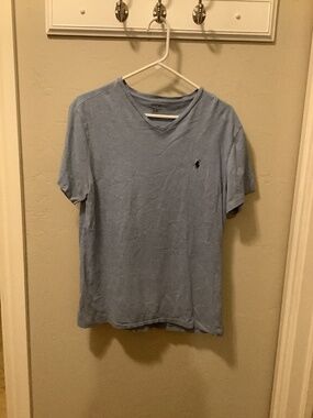 Polo by Ralph Lauren men’s V-neck T-shirt, size medium